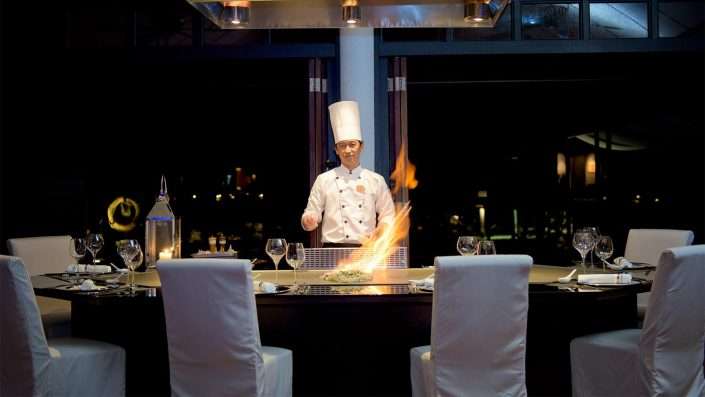 Maldives Dining Lily Beach